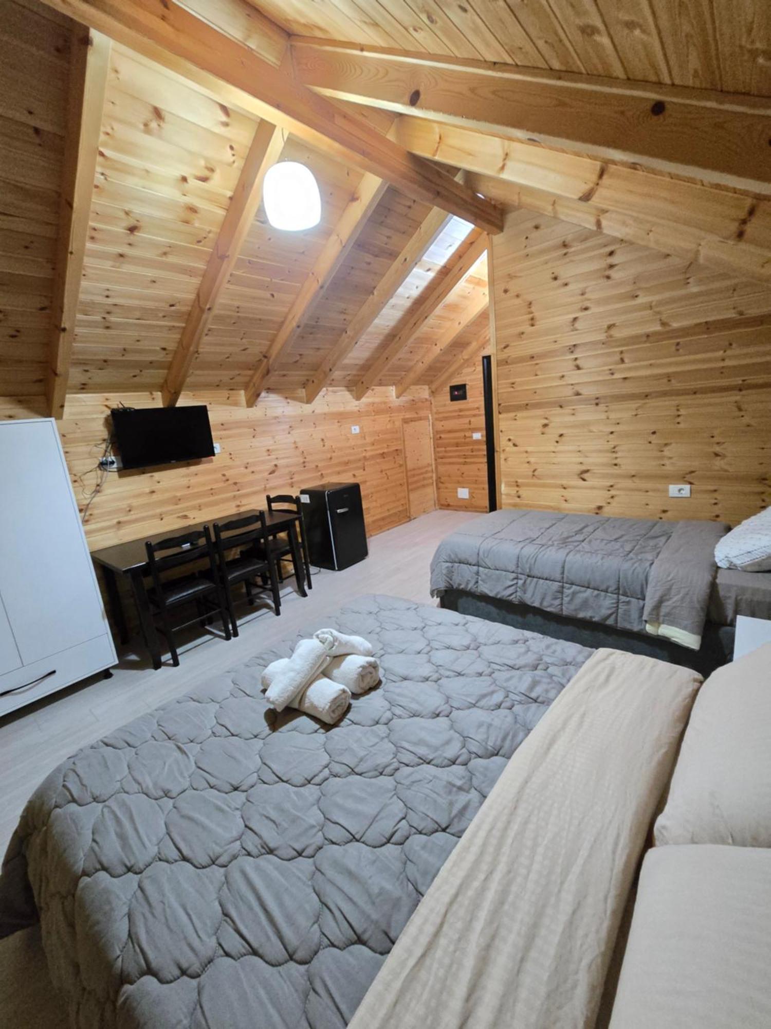 Beni Rooms Tale Lezhë Cameră foto